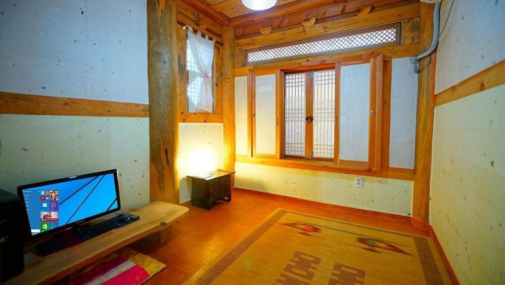 Kumwondang Jeonju Hanokstay Exterior photo